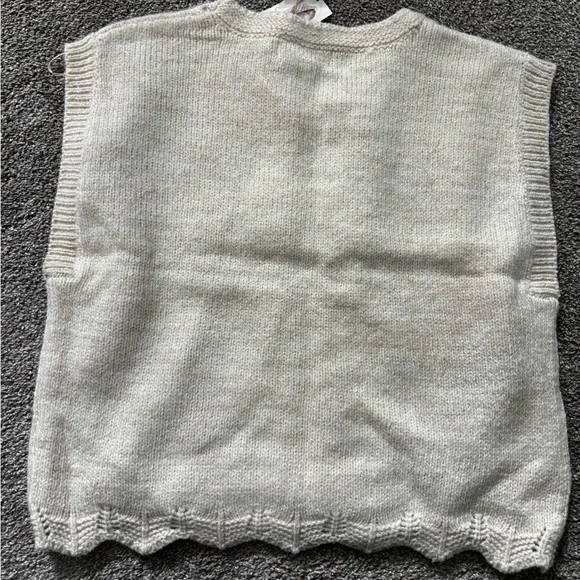 Jessica Simpson Cream Knit Vest with Red Floral Accents - Picture 3 of 3